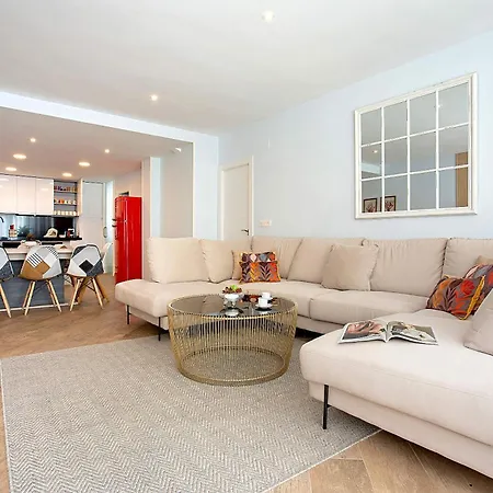 Genteel Tablas Apartment