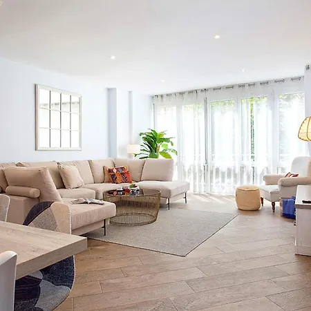 Genteel Tablas Apartment *